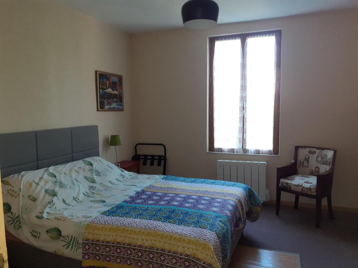 Gite 32 Rue Du Huit Mai Freneuse  المظهر الخارجي الصورة